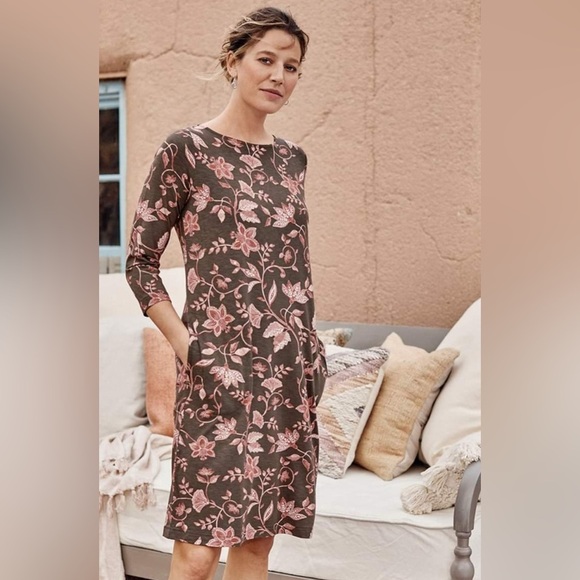 J.Jill 3/4 Sleeve Stretch Knit Dress in Brown & Pink Floral | Size Medium - Picture 1 of 12